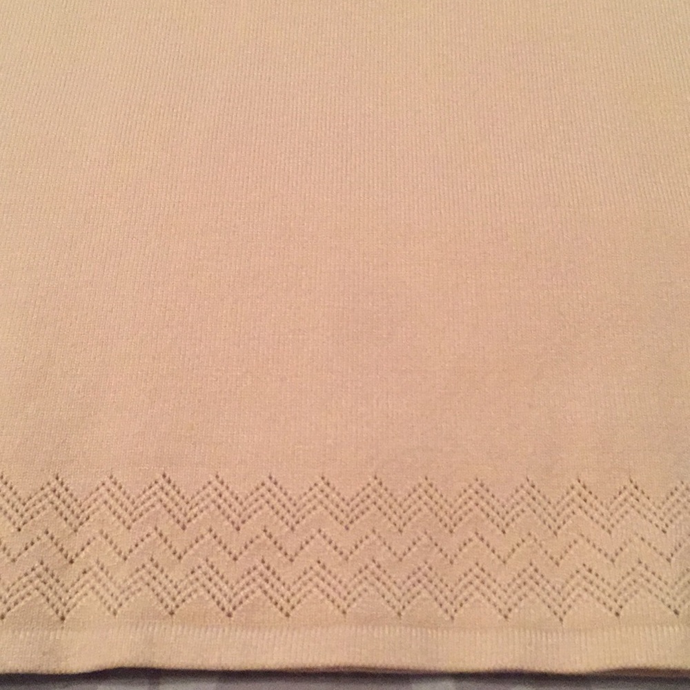 Sweater - Picture 2 of 4